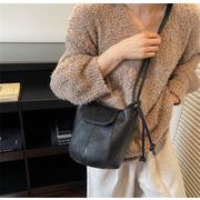 最終プライス INSスタイル  シンプル無地 PU レザーショルダー 記念日誕生日贈答用お出かけ鞄