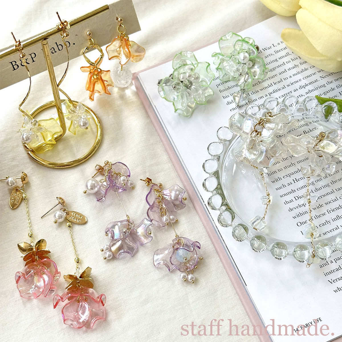 国内即納】ペタル花びらチャーム ピアス イヤリング アクリルパーツ