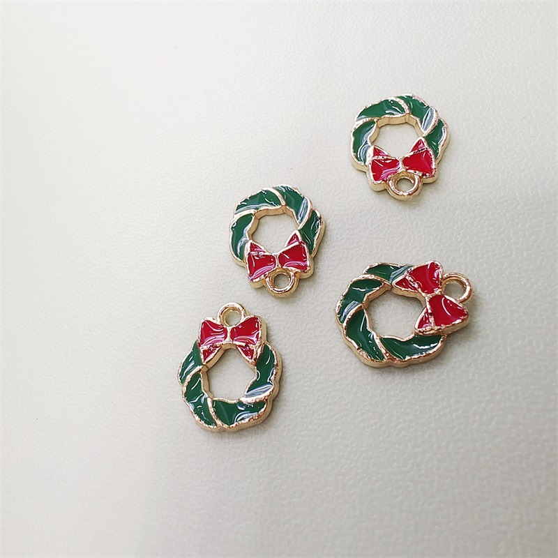 ฅ❤️ ねこ 猫 レジン リボン トナカイ ピアス イヤリング クリスマス