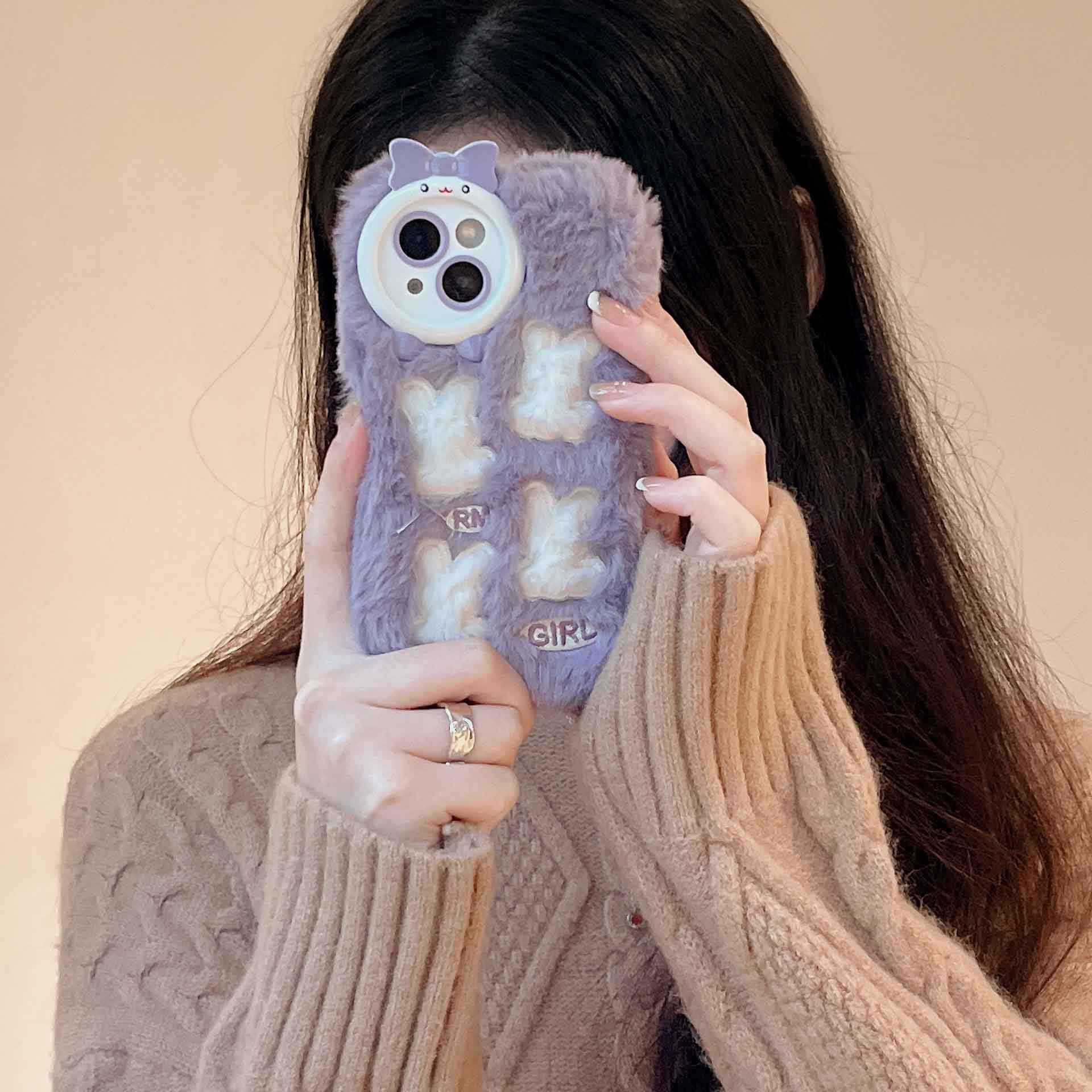 ふわふわ♪【BANDOLIER】NORAH フェイク ファー iPhoneケース ふわふわ♪【BANDOLIER】NORAH フェイク ファー iPhoneケース