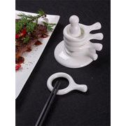独特の存在感  箸置き カジュアル 精致 陶磁器 スプーン置き ユニークなデザイン 家庭用 食卓 箸置き