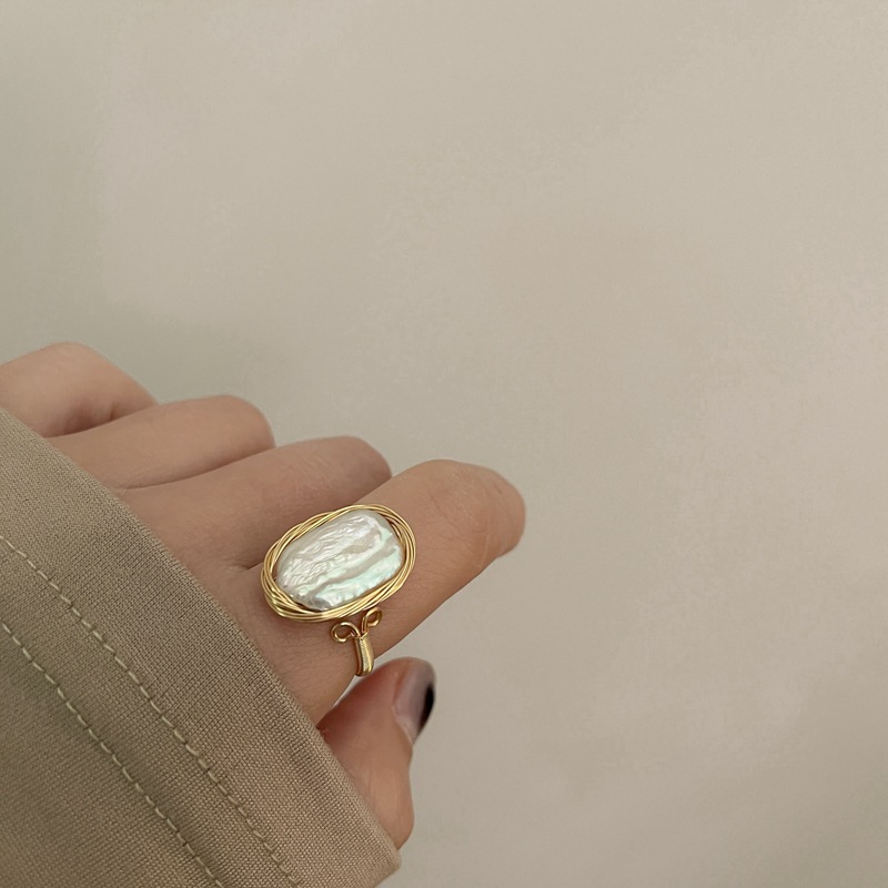 バロックパール指輪　アクセサリー　メタル　デザイン　オシャレ　韓国風