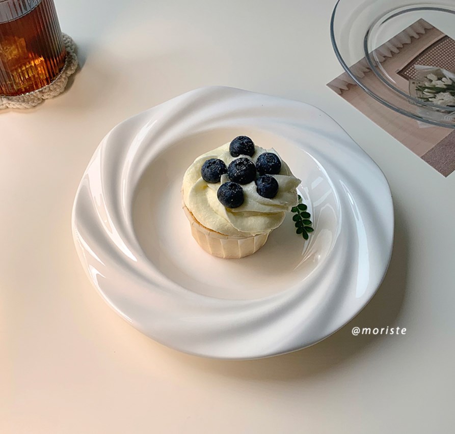 写真道具   お皿   撮影用    ins   朝食皿    陶器   高級感   食器   ケーキ皿