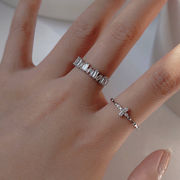 指輪　リング　アクセサリー　韓国ファッション　デザイン　金属　十字