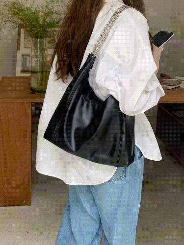 ショルダーバッグ　バッグ　PUバッグ　肩掛け　韓国ファッション 鞄　斜め掛けバッグ