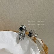 指輪　リング　アクセサリー　韓国ファッション　デザイン　金属　高級感