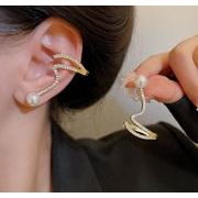 オシャレ変形ピアス