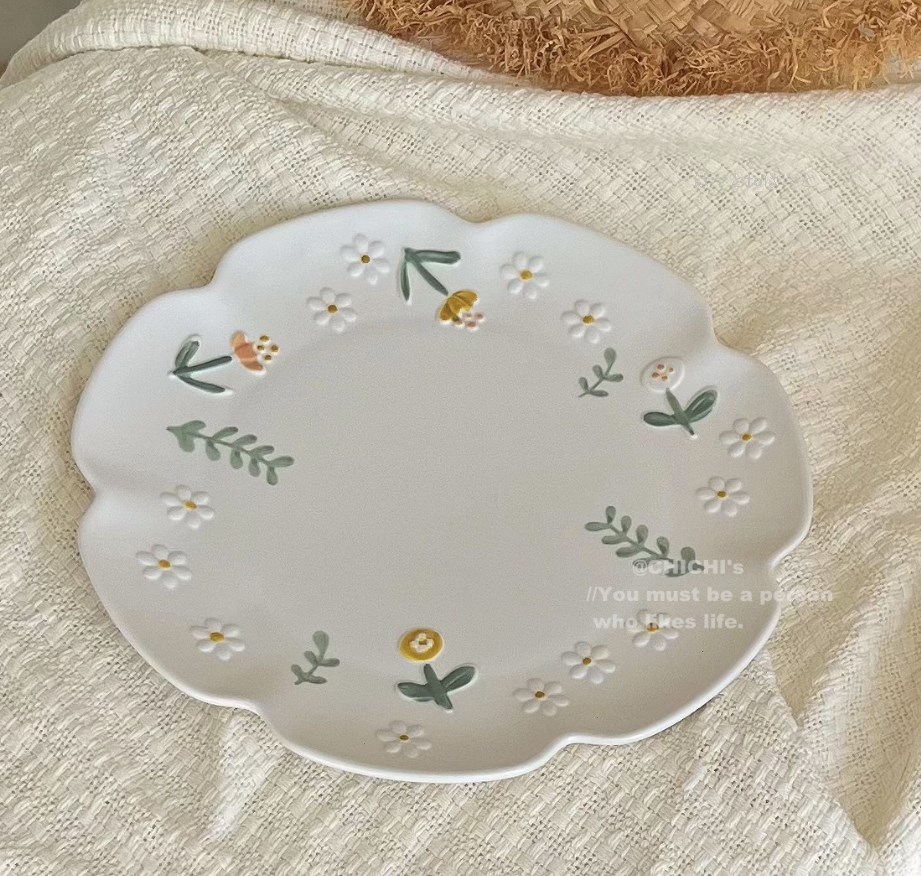写真道具   トレイ    置物    飾り盤    ins   ケーキ皿    かわいい   雛菊   陶器皿   8.5インチ