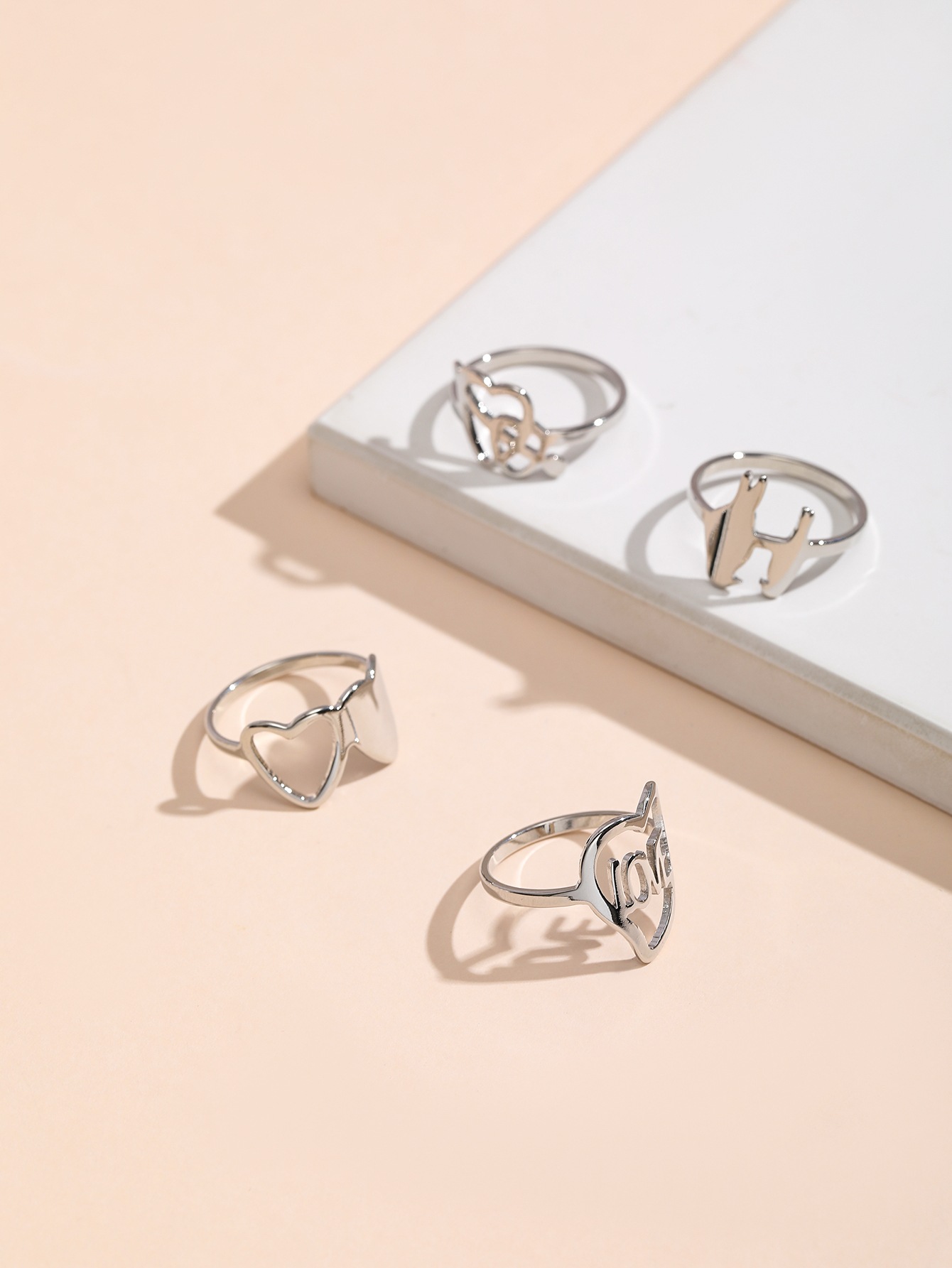 　指輪　ＩＮＳ風　　シンプルデザイン　指輪セットリング 高級感 ファッション 個性 アクセサリー