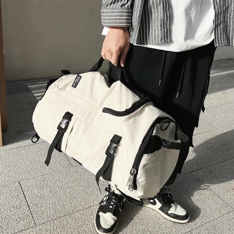 ◆LYFT 3WAY DUFFLE BAG ボストン&リュック　シェイカー付き ◇LYFT 3WAY DUFFLE BAG ボストン&リュックシェイカー付き