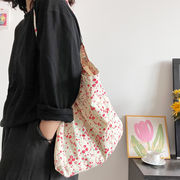 トートバッグ　ズックバッグ　帆布バッグ　エコバッグ　レディース　デザイン　韓国ファッション　小花柄
