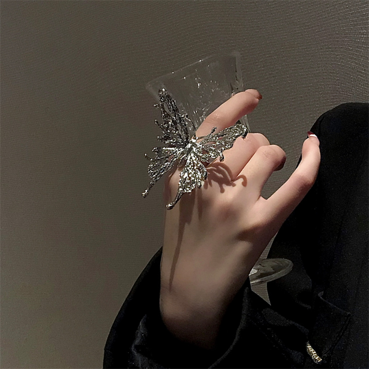 買って良かったです 蝶の指輪 誇張 リング本 装飾品 指輪 個性 人差し指の指輪 上品映え