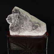 置物　水晶　龍　ブラジル産　台付き　パワーストーン　天然石
