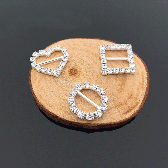 バックル キラキラ ラインストーン 付き センターパーツ リボン バックルスライダー アクセサリーパーツ