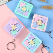 ファッション小物★キーホルダー★キーリング★バッグチャーム★ストラップ★ミニゲーム機造型★