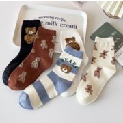 靴下 レディース  クマ   暖かい　スポーツ　おしゃれ