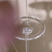 ステンレス花ネックレス　アクセサリー　金属アレルギー対応　INS　デザイン