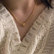クーポン使用可能 ネックレス 韓国アクセサリー 鎖骨鎖 レトロ ギャザリング 太い麻花糸結び