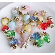 DIYパーツ 手作り素材     デコパーツ ペンダントパーツ　手芸　イチゴ