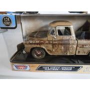 1958 Chevy Apache Fleetside Pickup　Weathered　Treasures