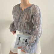 透け感プリーツデザイン 夏の温かみVネックルーズシングルボタン長袖シャツ