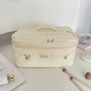 化粧ポーチ 多機能　収納ポーチ　小物収納　韓国ファッション 　ハンドバッグ　デザイン　兎