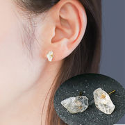 フェナカイト ロシア産 ラフカット ピアス クリア 1ペア K18 原石 ゴールド 18金