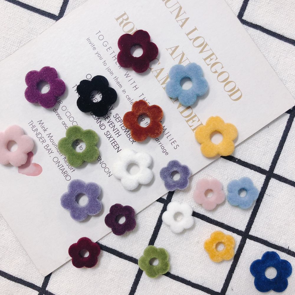 最安値！フロッキービーズ アクセサリーパーツ 1個あたり約4.7円！約6,000個！4色まとめ売り  ベロアビーズ ビーズ ハンドメイド 卸 アクセサリー製作 フロッキービーズ フラワー 5弁花