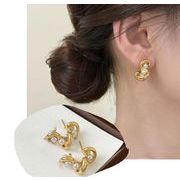 螺旋パールピアス