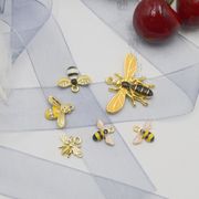 アクセサリーパーツ 金属 ピアスチャーム 蜂 パーツ DIY 手芸 ハンドメイド ハチ アニマルチャーム 手作り