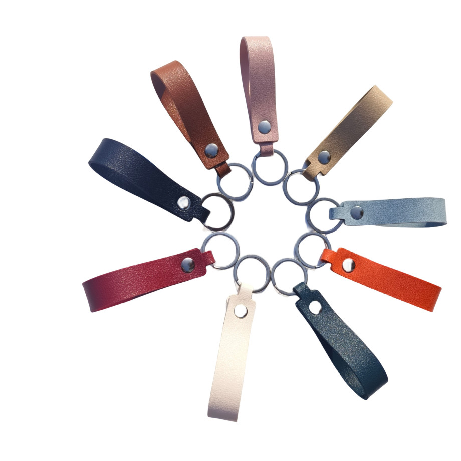 キーホルダー 革 キーリング ベルトループ ギフト プレゼント 記念日 祝い 誕生日プレゼント ポーチリング