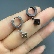 ステンレスイヤーカフ メンスピアス アクセサリー 両耳イヤリング 18k　金属アレルギー対応