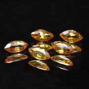 ルース　ファンシーサファイア＜スリランカ産＞　オレンジ　マーキスカット