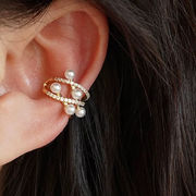 「限定販売」イヤーカフ　ハンドメイド イヤーカフ　アクセサリー イヤーカフ　ラインストーン