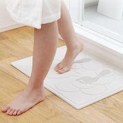 吸水速乾に加え抗菌消臭効果もあるスーパー珪藻土バスマット！ ”なのらぼ”足快バスマット レギュラー