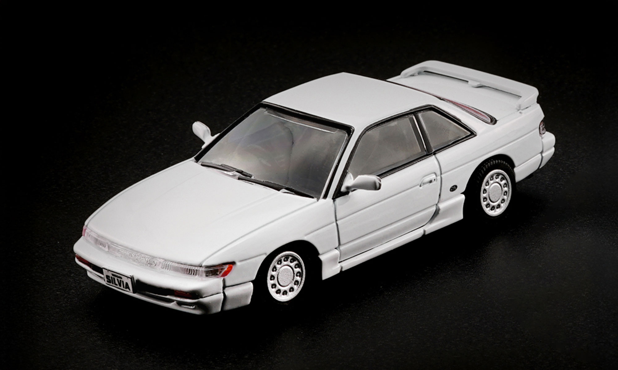 BM CREATIONS 日産 シルビア S13 /200SX ホワイト (LHD)