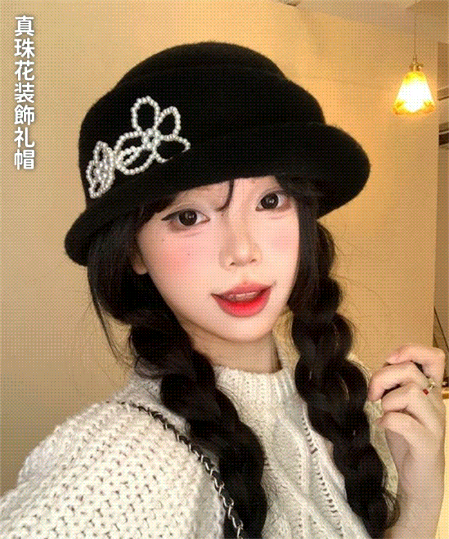 待望の再入荷です 通勤する 2026 春秋用 真珠花装飾礼帽 レトロ温柔風 ニット馬術帽 顔を小さく見せる