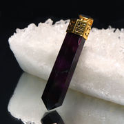 ペンダントトップ　スギライト＜南アフリカ産＞　ポイント型　Silver925　ゴールド