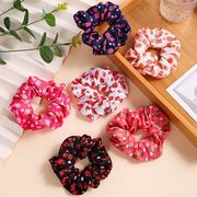 いちごのシュシュ いちごのヘアゴム 女性ヘアアクセサリー いちご髪飾り いちごの雑貨 ヘッドロープ