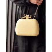 Newタイプついに入荷 早い者勝ち フラワーモチーフおしゃれハンドバッグ マカロン調カラー お祝い向け