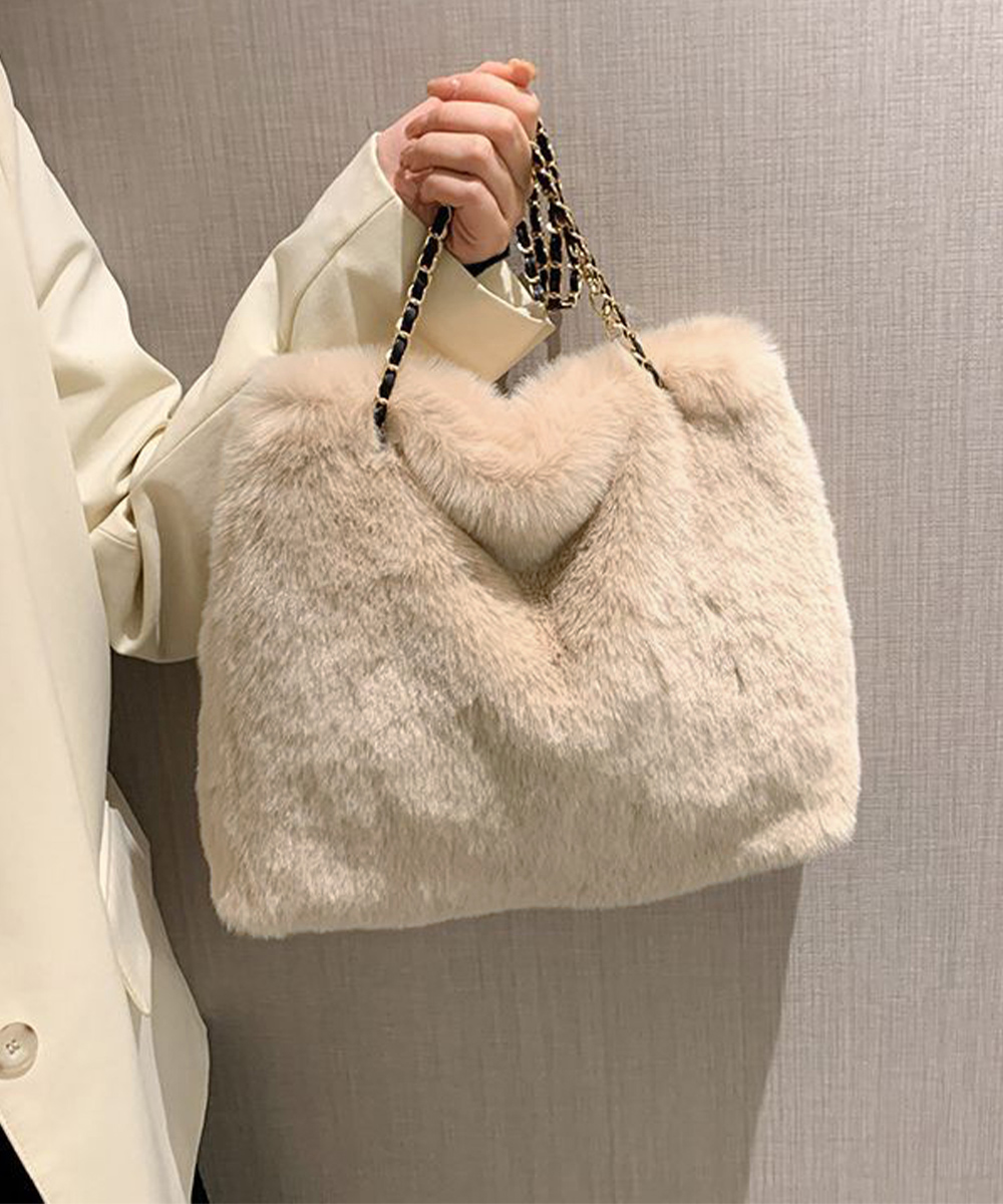 【日本倉庫即納】 ファーバッグ 大容量 チェーンバッグ韓国