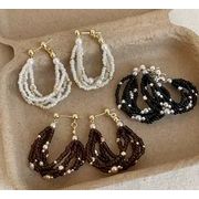 ビーズタッセルピアス