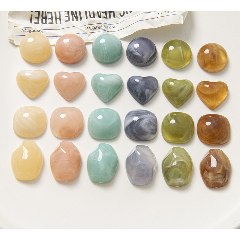 ハート アクリルパーツ アクセサリーパーツ ハンドメイド 手芸 半円 レジン 貼り付け キュート ボリューム