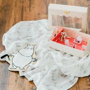 ムーミンポーチとスワドルのセット！ ”MOOMINBABY（ムーミンベビー）”PLAY BOX GIFT おでかけセット