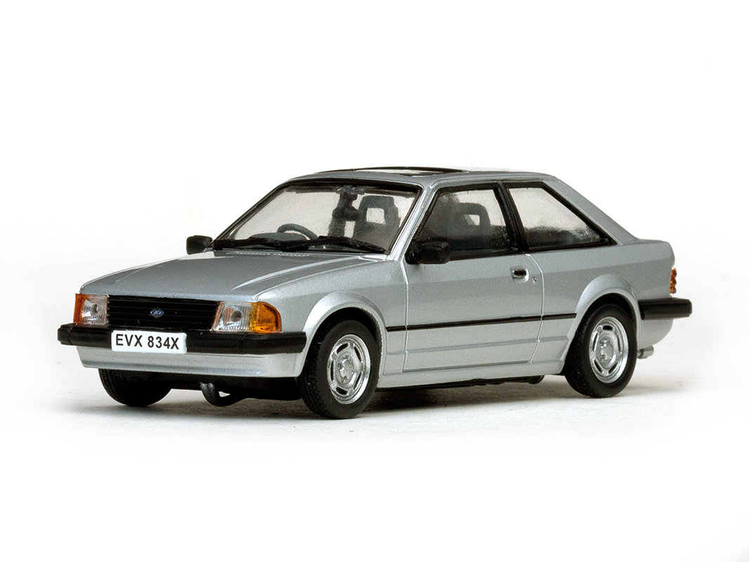 VITESSE/ビテス フォード エスコート MKIII GL (シルバー)