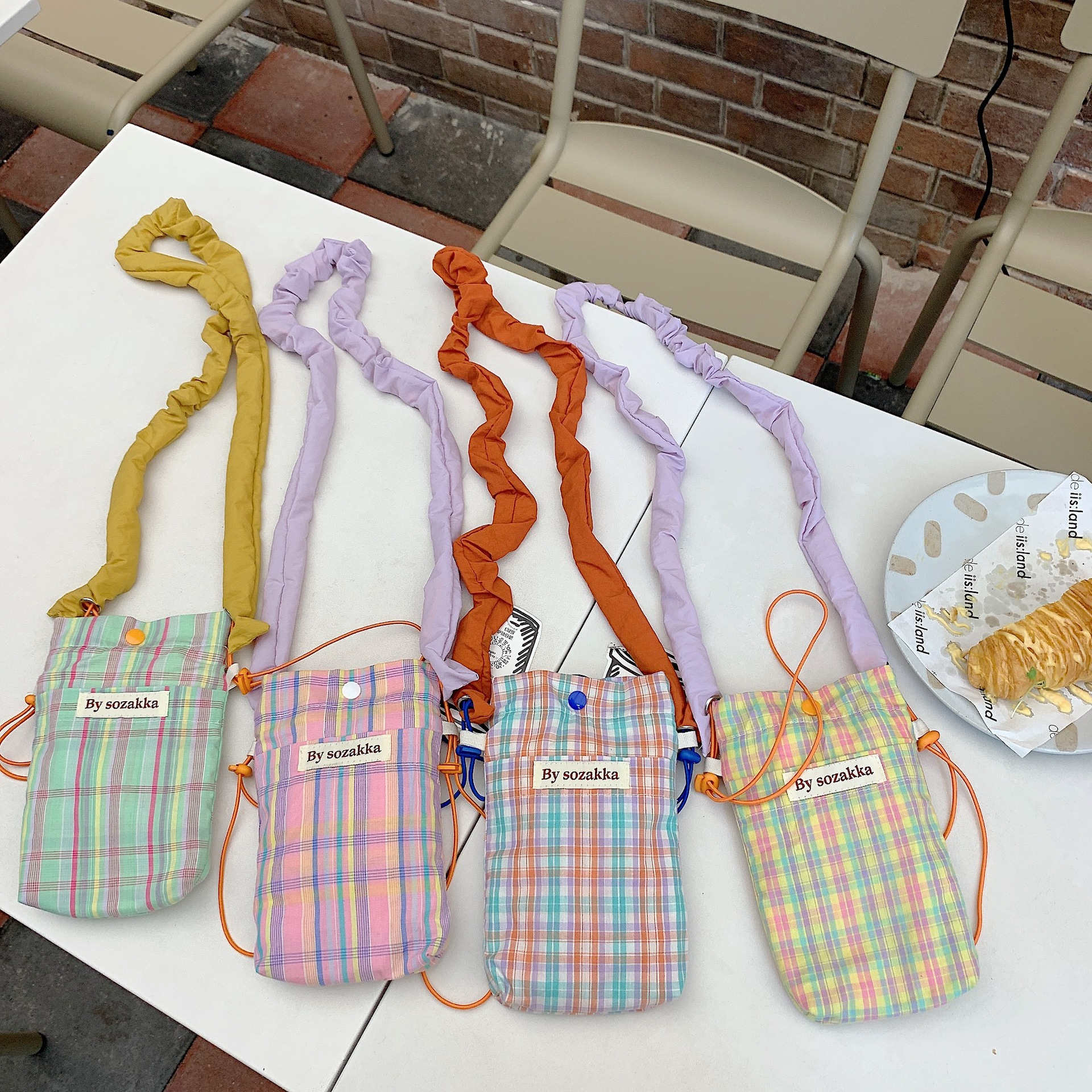 ショルダーバッグ　エコバッグ　携帯バッグ　キャンバス　チェック柄　韓国ファッション　4色