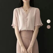 Vネックの半袖シフォンシャツ女性の2022年夏の新モデルのファッションシャツ