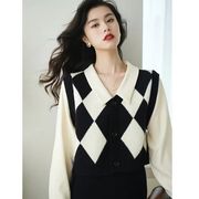 韓国ファッションおしゃれな長袖Ｖネックニット　偽2点セットカジュアルセーター