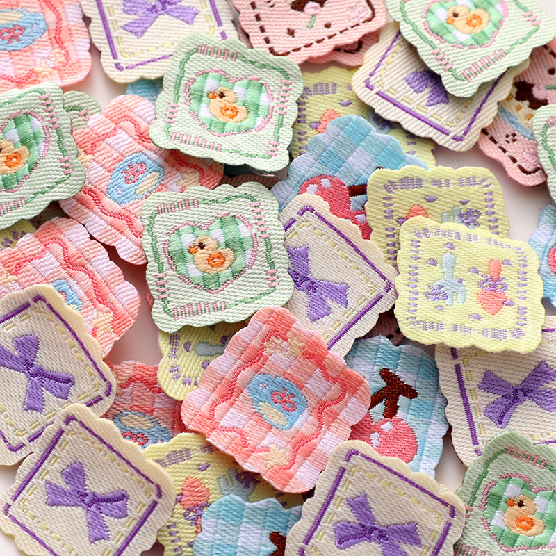 【DIY手作り用】カラフル刺繍花 ミニ布タグ キャラクタープリント布ステッカー 手芸小物