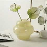 安価な！ ガラスの花瓶 リビング 花瓶 水耕花瓶 レトロ 家庭 食卓 置物 装飾 純粋な手作業 大人気